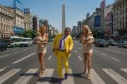 El secreto que aprendió a esperar, una ficción política renga, teñida con negro, amarillo y violeta