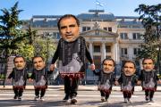Chocolate II | 39 tarjetas y 10 senadores: la Legislatura oculta quién contrata ñoquis