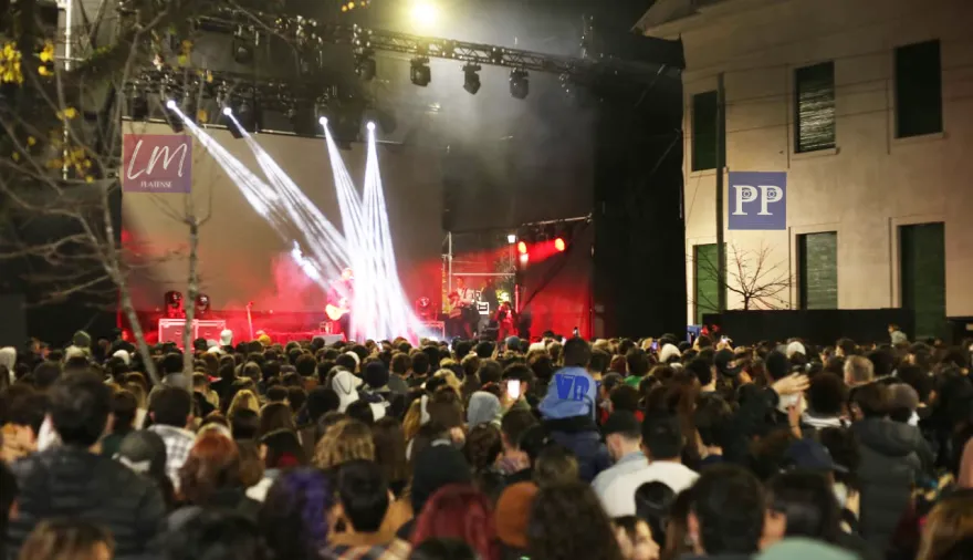 Exitosa reinauguración de la plaza Rocha: Santiago Motorizado la rompió