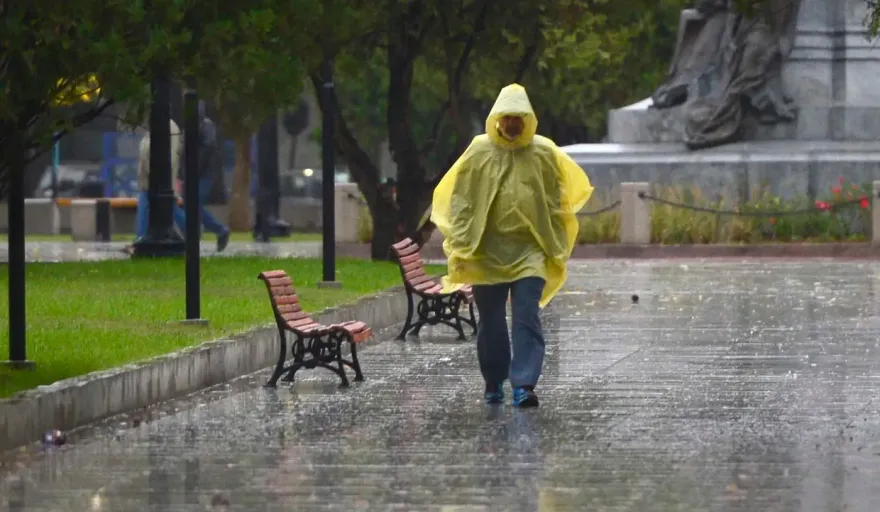 Alerta amarilla por tormentas y granizo en La Plata