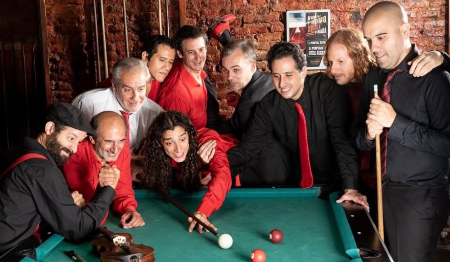 Noche de tango, baile y energía en La Plata con "La Juan D’Arienzo"