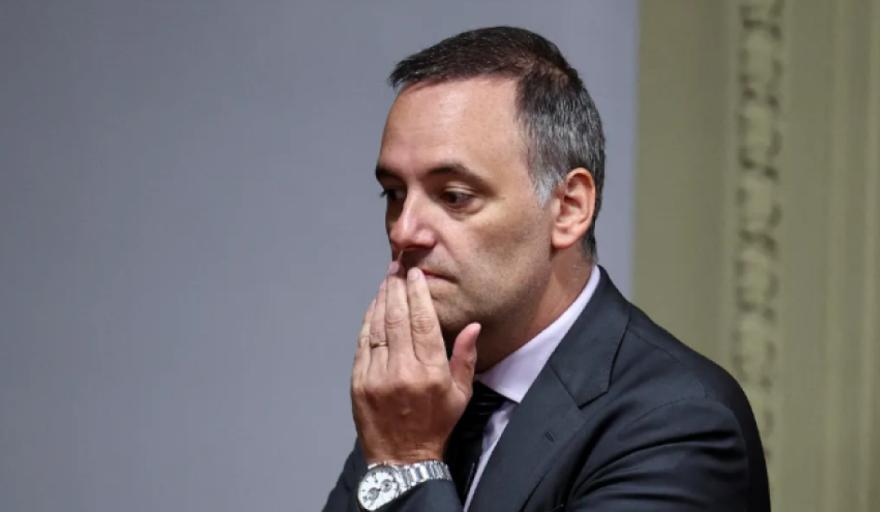 La Justicia cercó a Manuel Adorni por sus vacaciones de lujo en Aruba y un presunto enriquecimiento ilícito