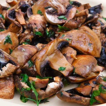 Champiñones con ajo y perejil: la combinación perfecta para cocinar rápido
