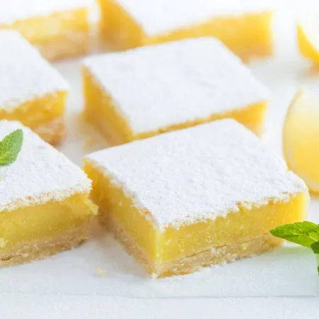 Receta de cuadraditos de limón para disfrutarlos en casa