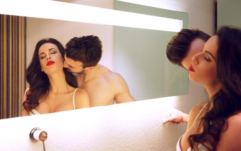 Si querés probar, probá: el sexo frente al espejo despierta pasiones inesperadas