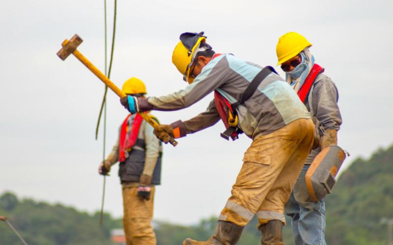 Alza en la obra: UOCRA consigue un aumento del 14% para obreros de la construcción