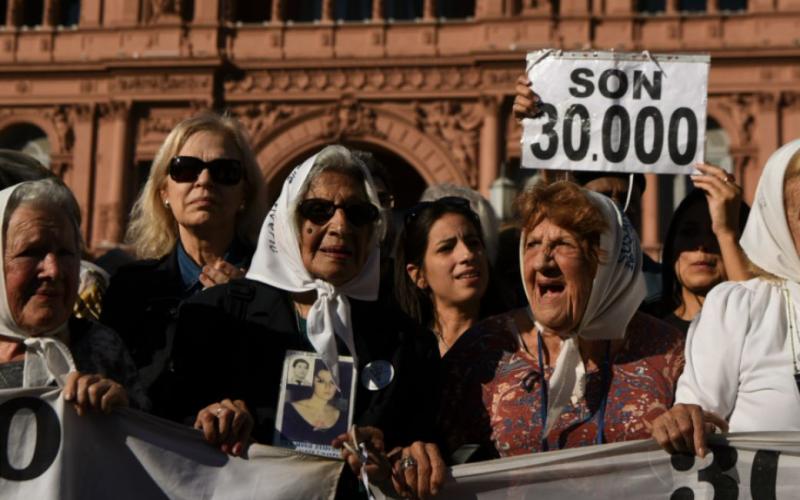 Pa'la Vicky y el Javi no son 30 mil: Argentina debate un número y no el horror