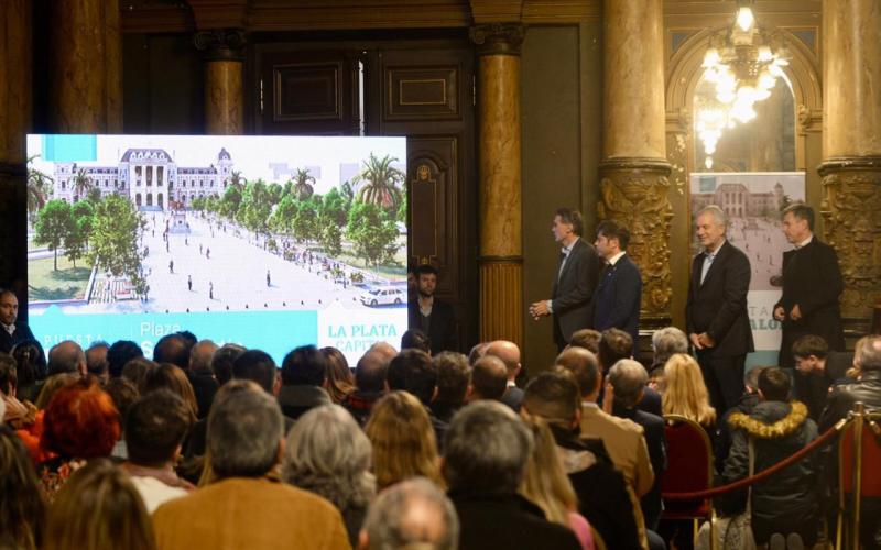 Los detalles del proyecto de renovación de la plaza San Martín que presentaron Alak y Kicillof