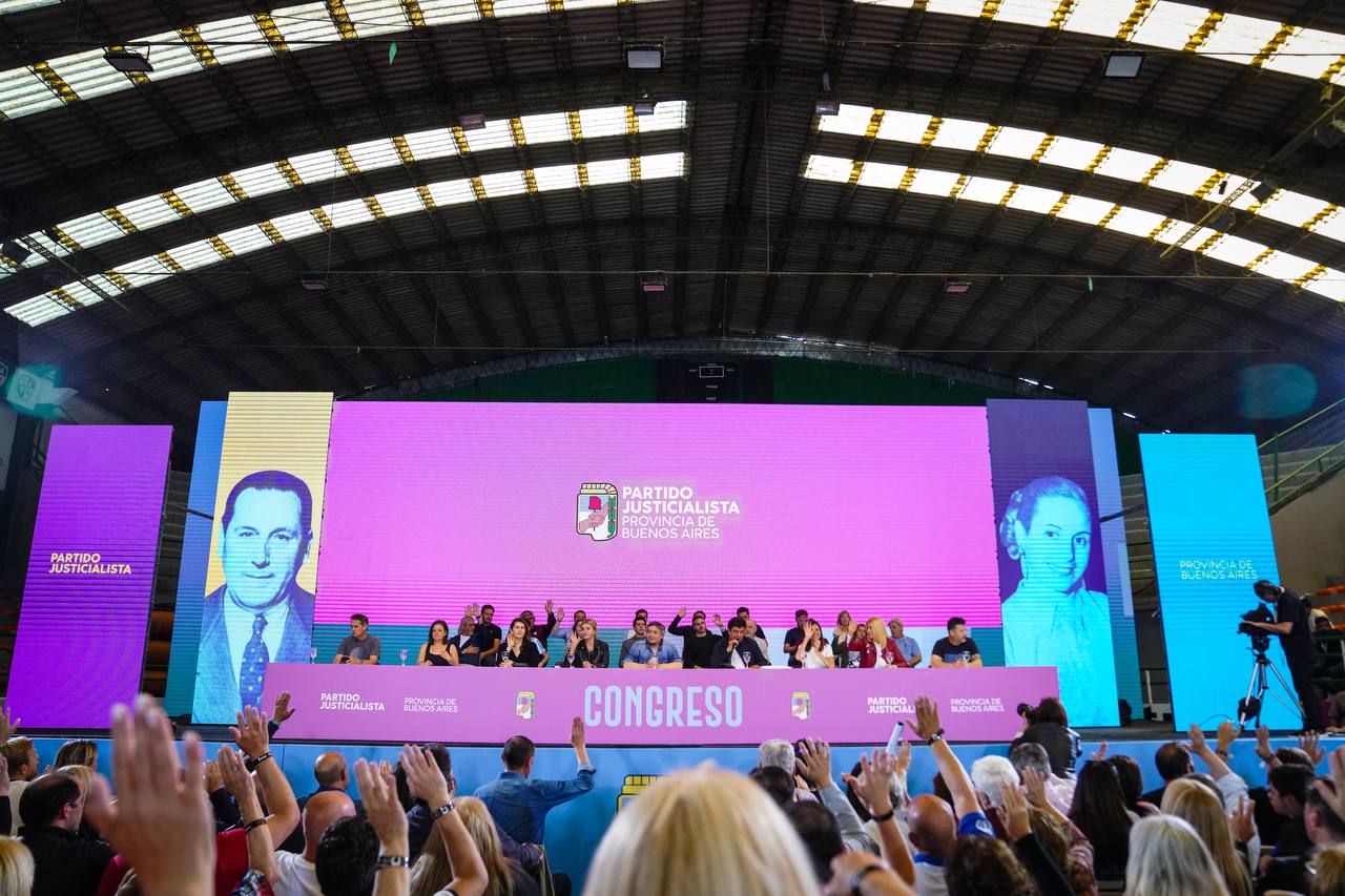 Máximo Kirchner en el Congreso del PJ Bonaerense en Mar del Plata: mirá en vivo todo lo que ocurre sobre el escenario