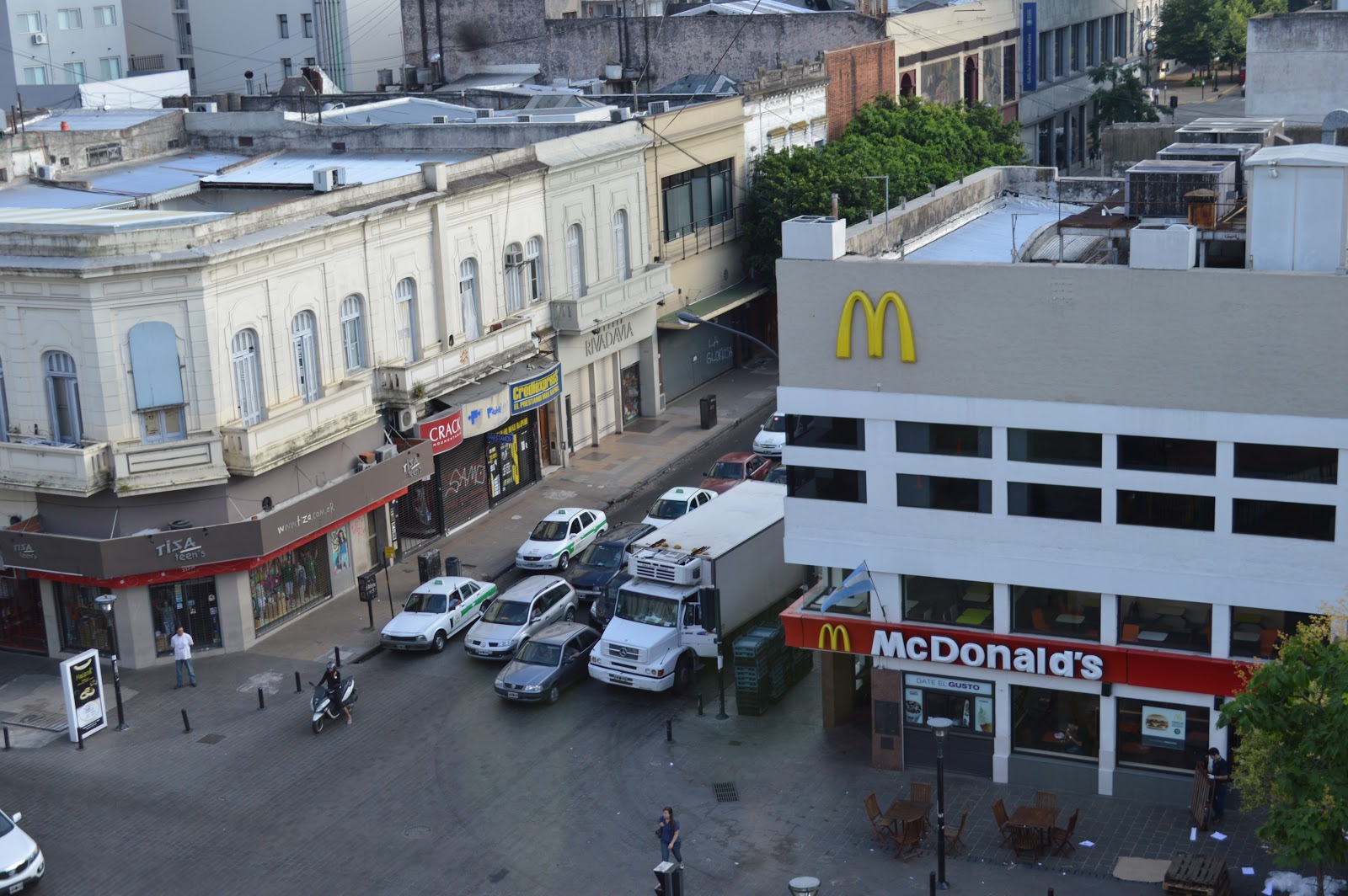 La ciudad de las obras: Alak avanza para la renovación de calle 8 y 12