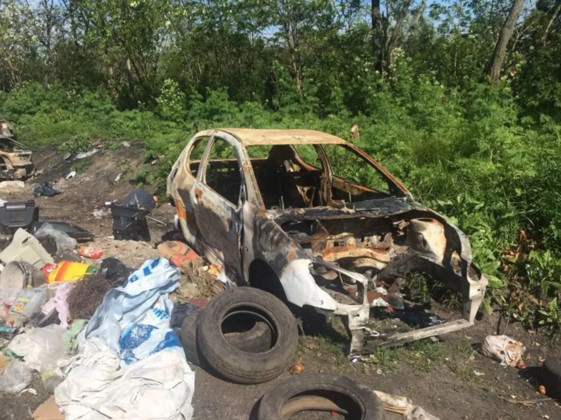 Alak contra los autos fantasmas: avanza el plan para retirar vehículos abandonados en La Plata